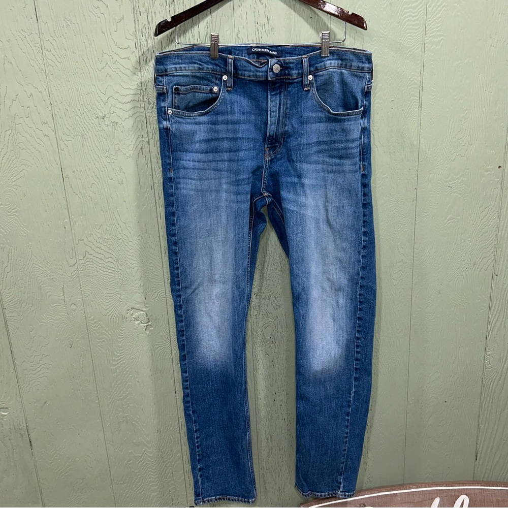CALVIN KLEIN straight leg jean 36x34